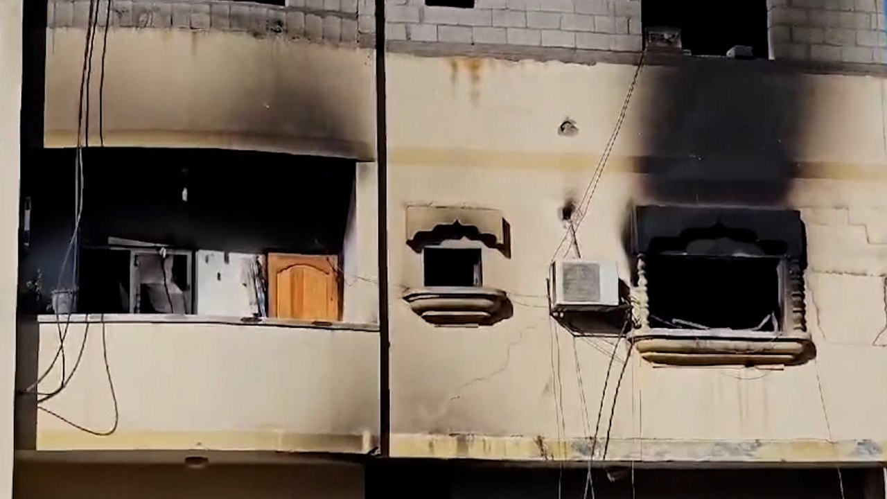 مشاهد ترصد آثار قوات الاحتلال بعد انسحابها من أحد أحياء مخيم جباليا