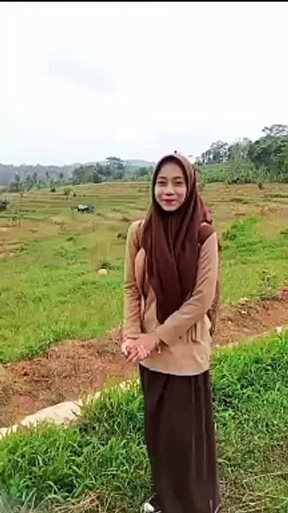 Terlihat Sesuatu yang indah di situ