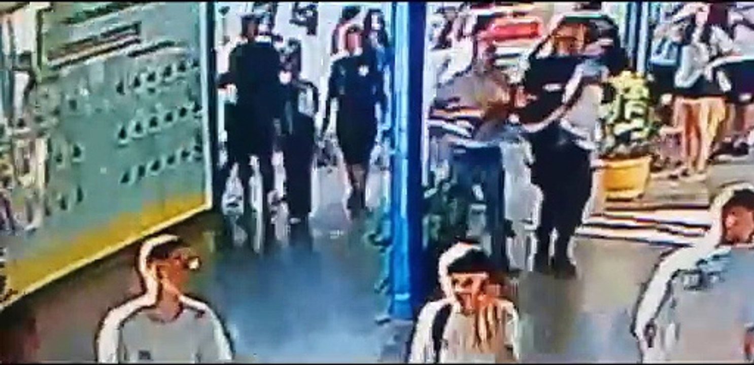 Policial salva adolescente