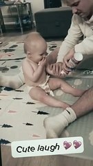 Cute baby laugh/ضحكة طفل كيوت