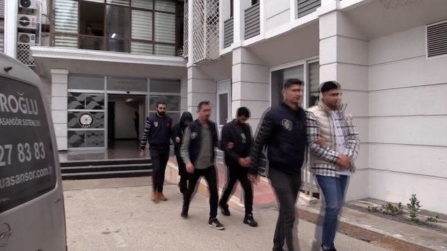 Mersin’de 4 sahte savcı ve polis tutuklandı