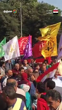 الناخبون يرفعون الأعلام ويهتفون - تحيا مصر .. بأعداد كثيفة في لجنة المدرسة السعدية