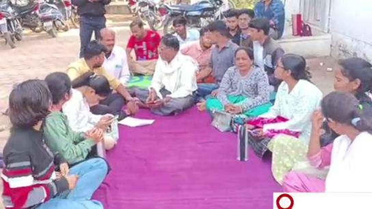 डाक कर्मचारियों ने शुरू की अनिश्चितकालीन हड़ताल, जानिए वजह