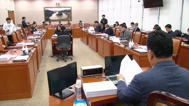 개 식용 종식 특별법, 野 주도로 농해수위 소위 통과 / YTN