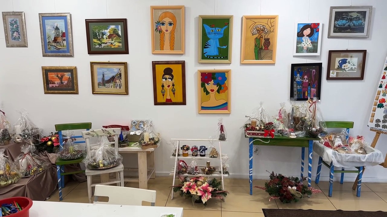 Tarnów - warsztaty ozdób świątecznych wykonane przez niepełnosprawnych