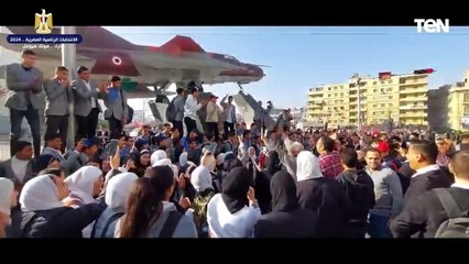 طلبة المدارس بالدقهلية ينظمون وقفة لحث للمواطنين على المشاركة في الانتخابات الرئاسية