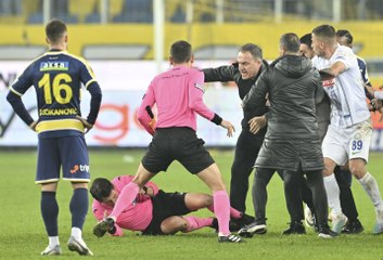 Three arrested after Turkish referee assaulted