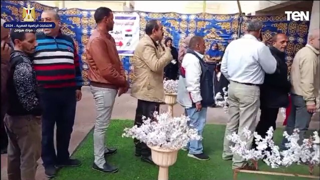 عمال شركة مصر للغزل والنسيج بالمحلة يدلون بأصولتهم في الانتخابات الرئاسية