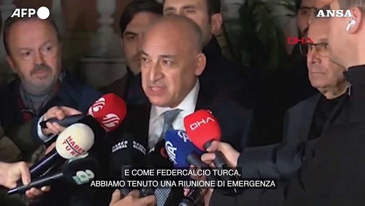 Turchia, "il campionato di calcio sospeso a tempo indeterminato"