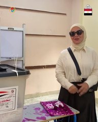 الفنانة منى عبد الغني تدلي بصوتها فى الانتخابات الرئاسية
