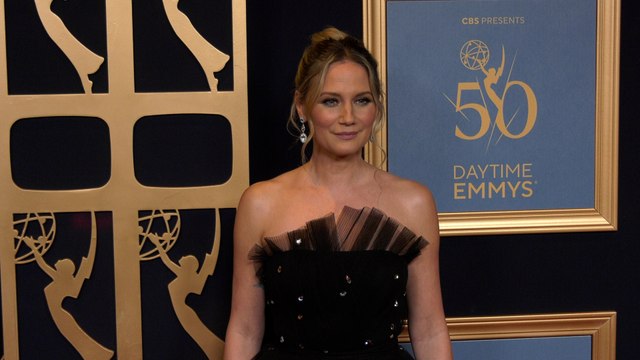 Jennifer Nettles 50th Annual Daytime Emmy Awards Red Carpet Fashion | 2nd Outfit of the Night
