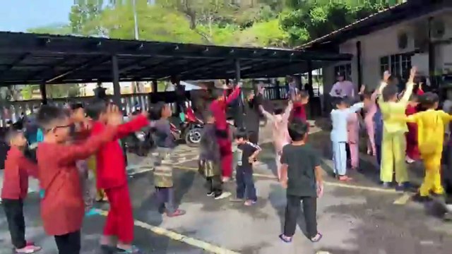 Majlis khatan di Surau Hamiddean berlangsung meriah
