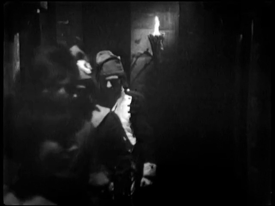 Doctor Who S01E38 - Guests of Madame Guillotine