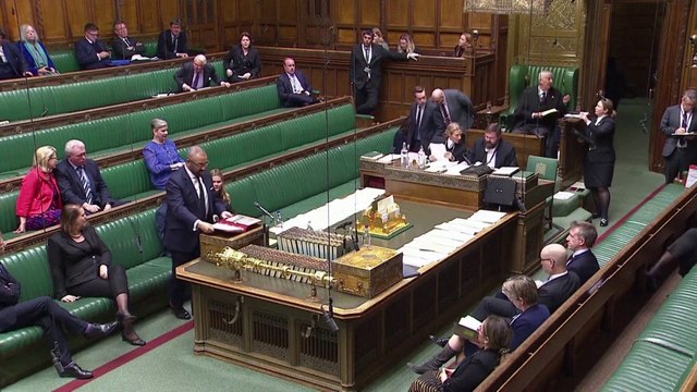 سوناك بامتحان صعب.. محاولات لحشد التصويت لترحيل اللاجئين لرواندا