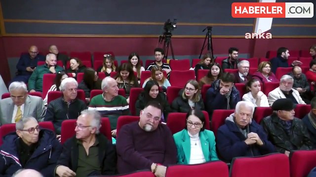 İzmir Gazeteciler Cemiyeti'nden Ustalar Gelecekle Buluşuyor Paneli... Gazetecilik Sorma Sanatı ve Sorabilme Hakkıdır