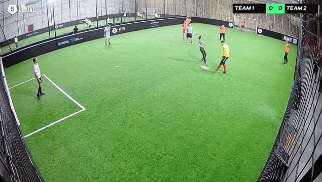 Pierre alexandre 12/12 à 20:36 - Football Terrain 7 (LeFive Rouen)