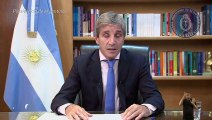 Gobierno de Milei devalúa la moneda argentina más de 50%, a 800 pesos por dólar