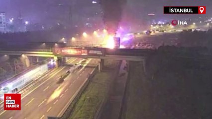 İstanbul'da İETT otobüsü alev alev yandı