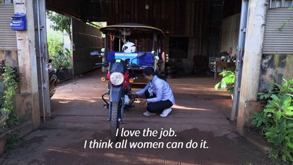 Cambodia's women tuk-tuk drivers fighting prejudice