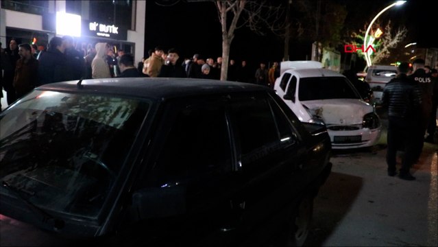 Zincirleme kazada 5 araç birbirine girdi