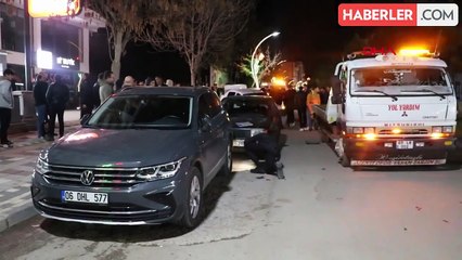 Video herunterladen: Afyonkarahisar'da Zincirleme Kaza: 4 Otomobil ve 1 Motosiklette Maddi Hasar