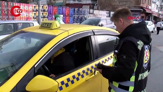 Kadıköy'de denetimde ceza yiyen taksiciden polise tepki 'En kolay cezayı bize yazıyorlar'