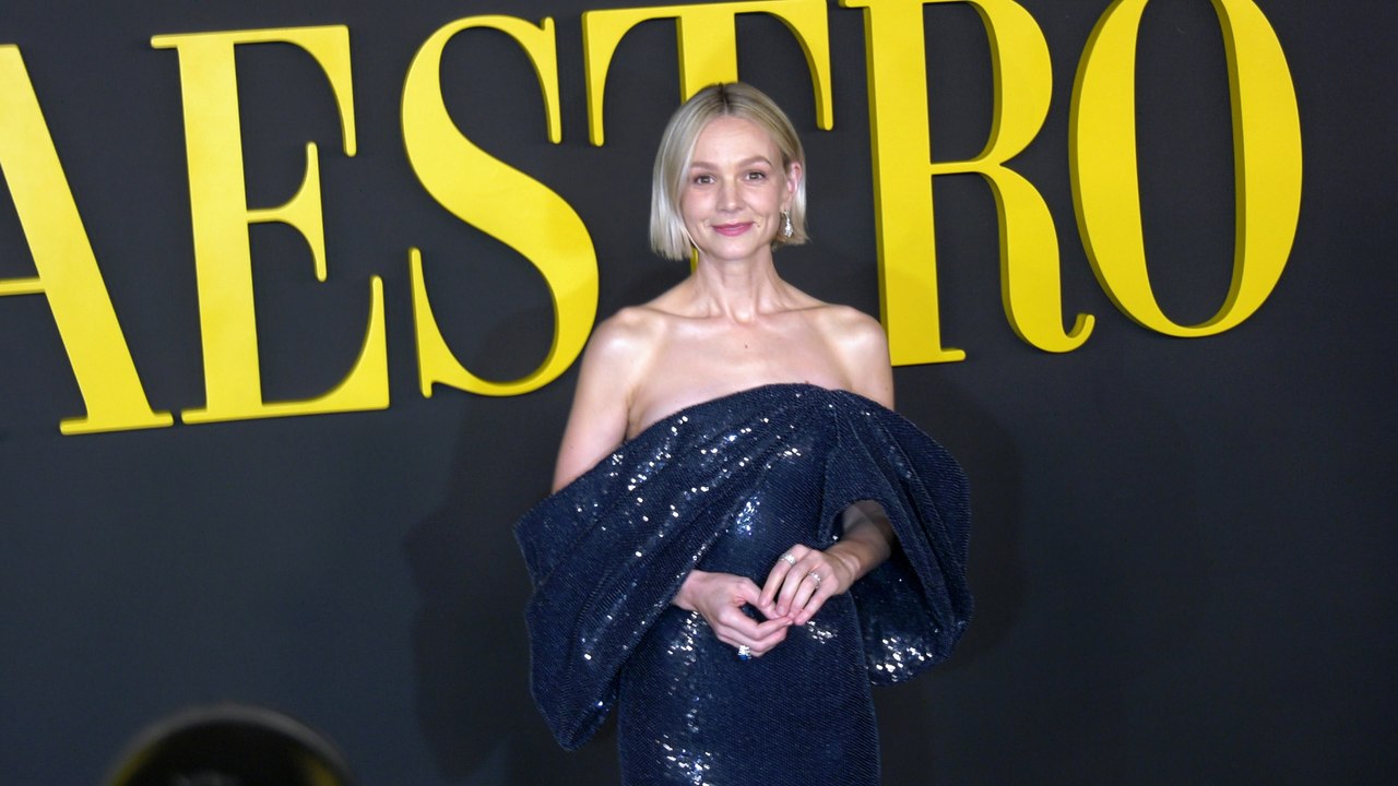 Carey Mulligan attends Netflix's "Maestro" Los Angeles special screening black carpet