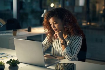 Faire des heures supplémentaires au travail serait contreproductif, selon une étude
