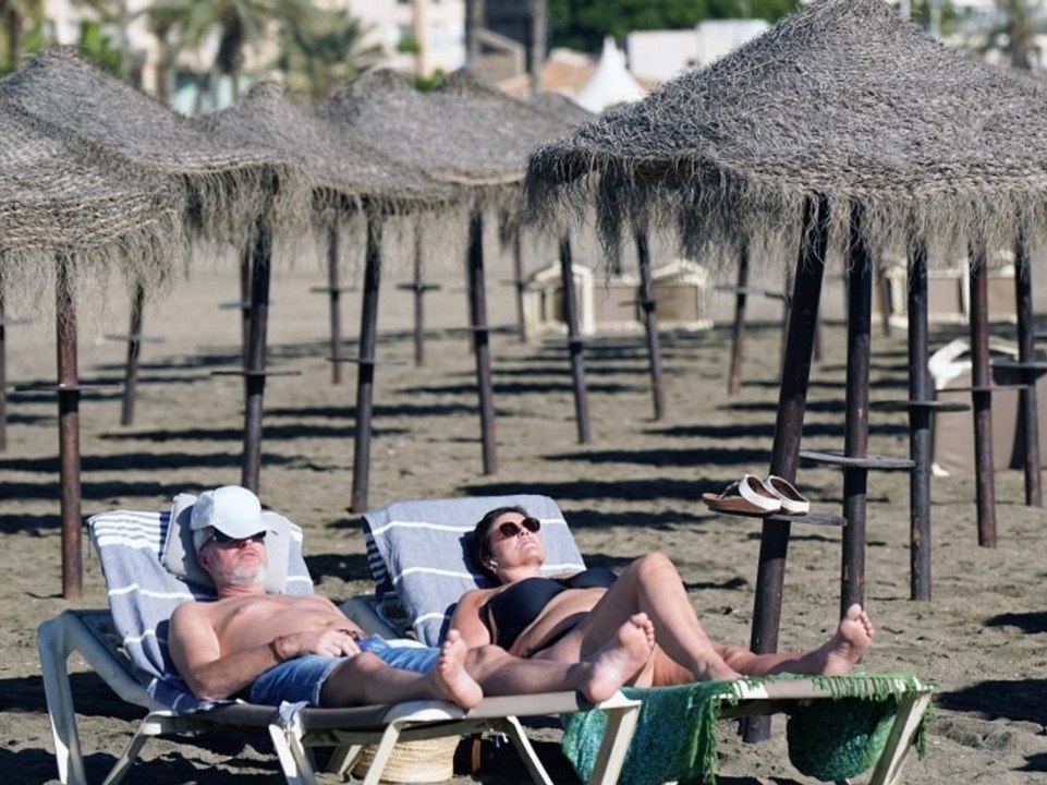 Hitzerekord in spanien: sommerliche höchst-temperaturen im dezember
