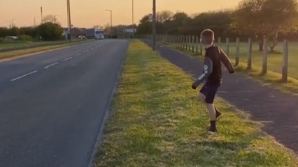 Boys flooding with excitement while welcoming daddy home after 2 weeks