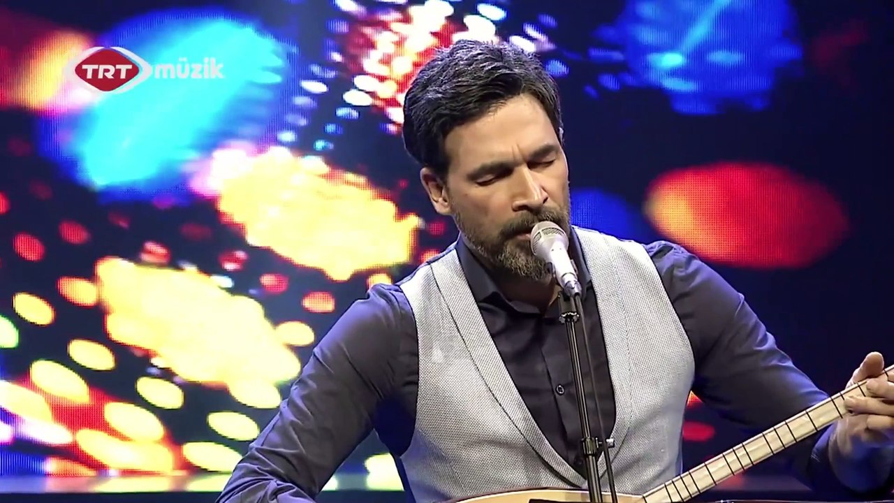 UĞUR IŞILAK - AŞIK MAHZUNİ ŞERİF TÜRKÜLERİ