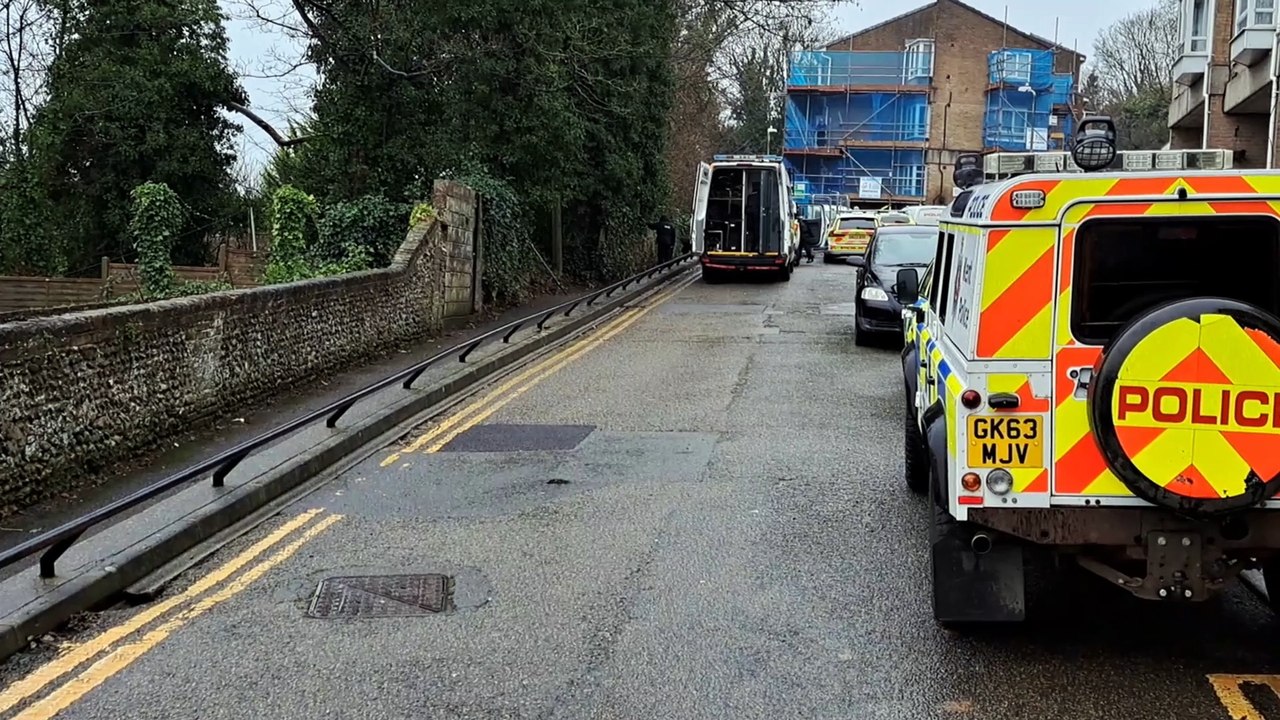 Police cordon on Anstee Road