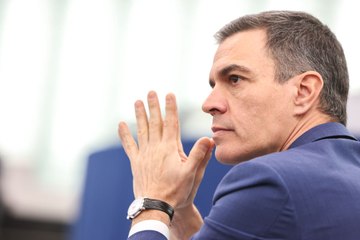 Primer diàleg polític entre Puigdemont i Sánchez