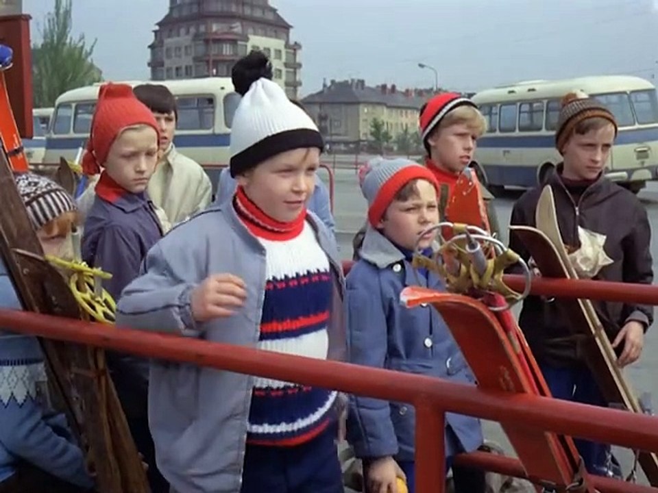 3.pan_tau_im_schnee_(27.12.1970).mp4 (540p)