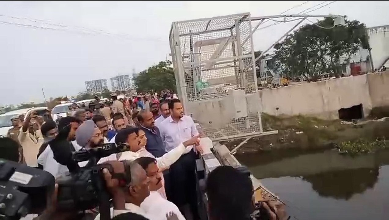 केंद्रीय दल ने किया बाढ़ प्रभावित इलाकों का दौरा