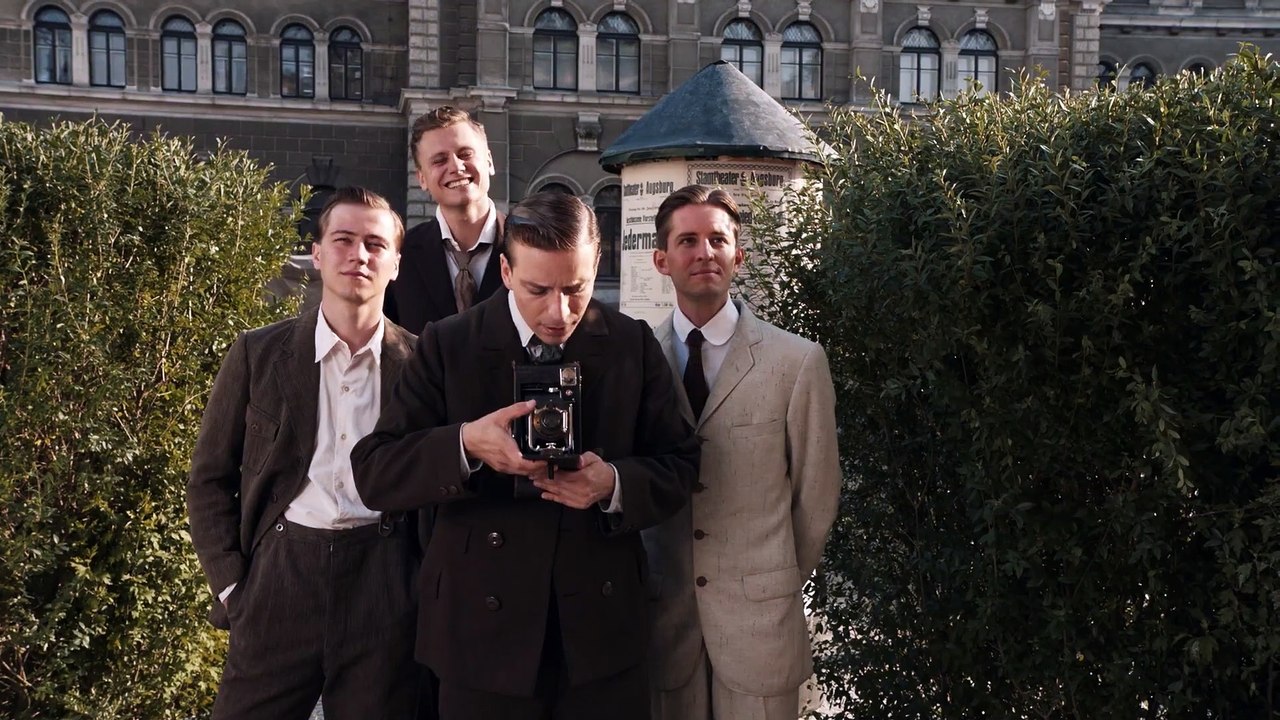 Brecht | movie | 2019 | Official Trailer