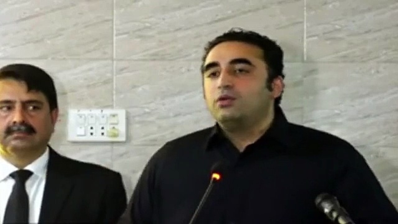 بلاول بھٹو کا بار ایسوسی ایشن سے خطاب | Let our system improve this country... We should leave old politics... Destruction of poor people's homes... All our promises have been fulfilled... Zulfiqar Ali Bhutto got justice after two months.