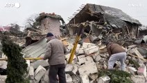 Ucraina, bombardamenti russi sulla regione di Kiev: 4 feriti