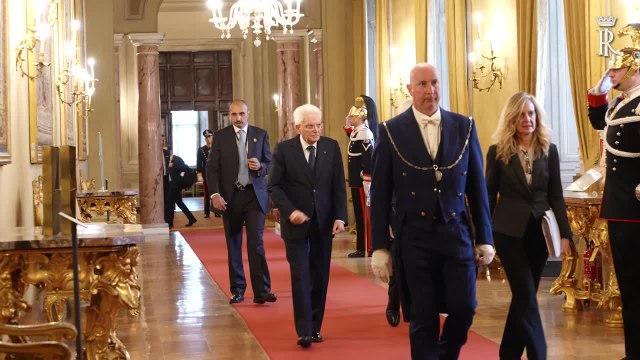 Meloni e ministri al Quirinale per colazione di lavoro