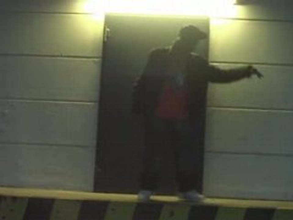 Joel freestyle, cap move ..