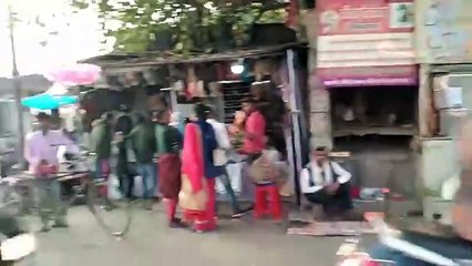 Chaos in Waidhan market, public facing traffic jam