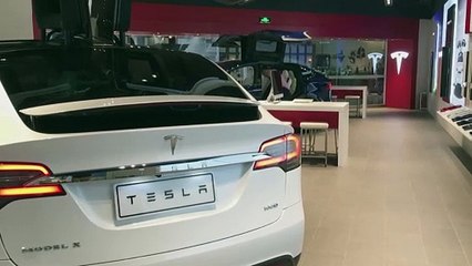 Tesla llama a revisión a 2 millones de vehículos en EEUU para corregir software de conducción