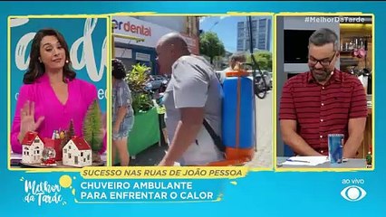 Para aliviar o calor: conheça o chuveiro ambulante |Melhor da Tarde