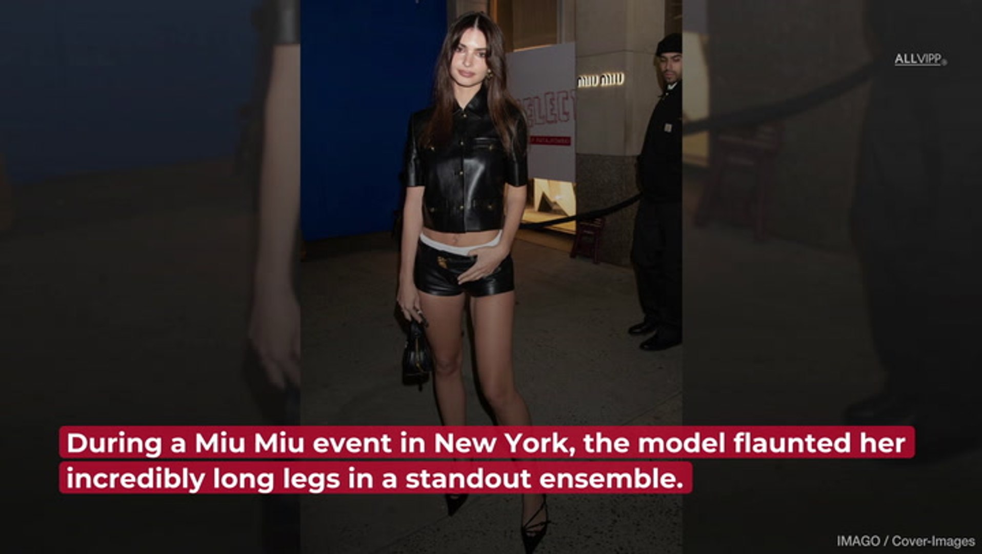 Emily Ratajkowski Can't Get Any Hotter In These Shorts! - video Dailymotion