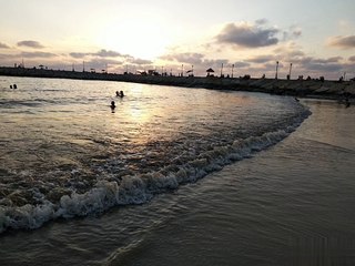 " وقفلي خليني بوس شبابيك الحلوة بطرطوس، ساحل مدينة طرطوس من أجمل الأماكن في سوريا"