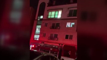 충북 청주 다가구주택에서 불...4명 연기흡입 / YTN