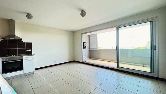 Opportunité en Or : Appartement F2 Vue Mer à Boulari - Résidence TO'ATA