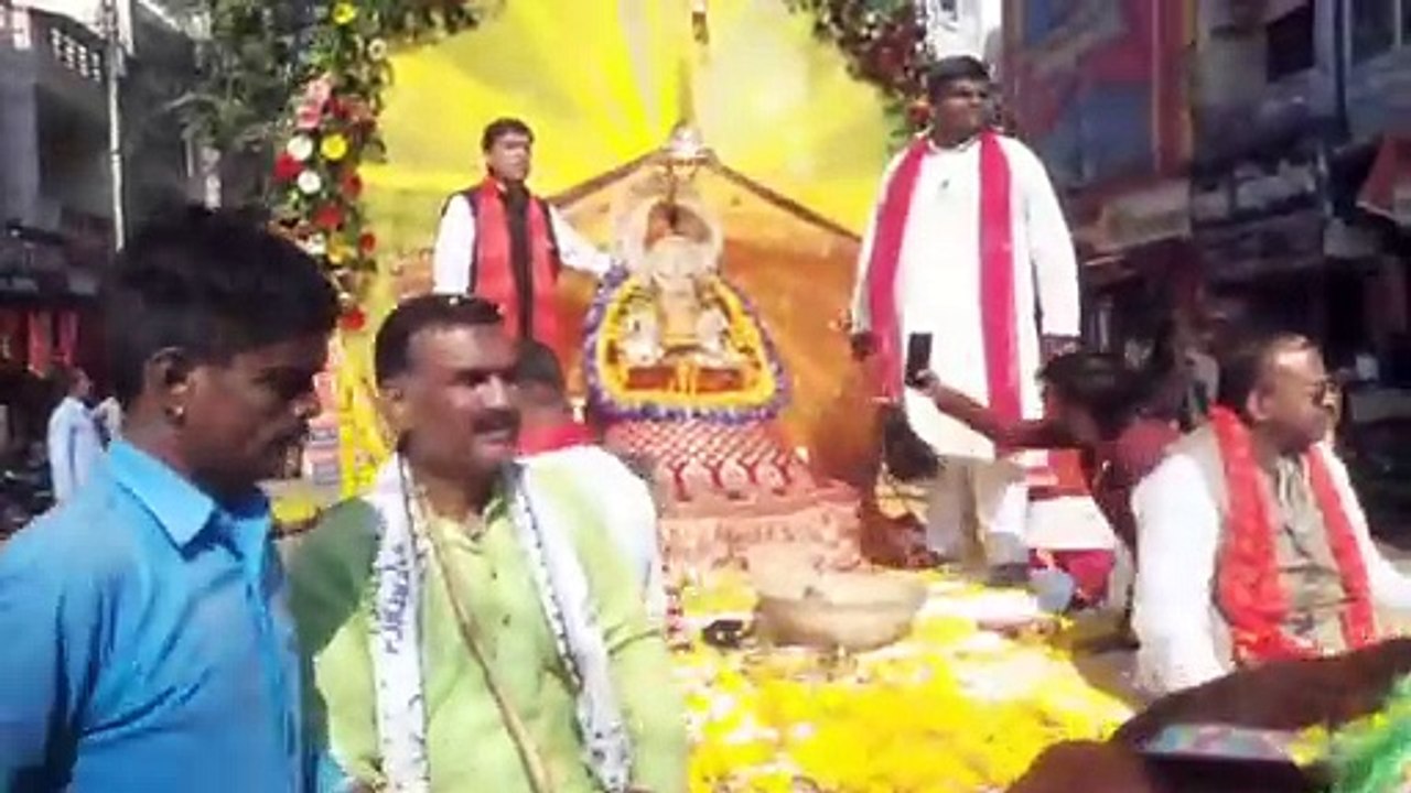 श्री खाटू वाले श्याम की शोभायात्रा में उमड़ी श्...