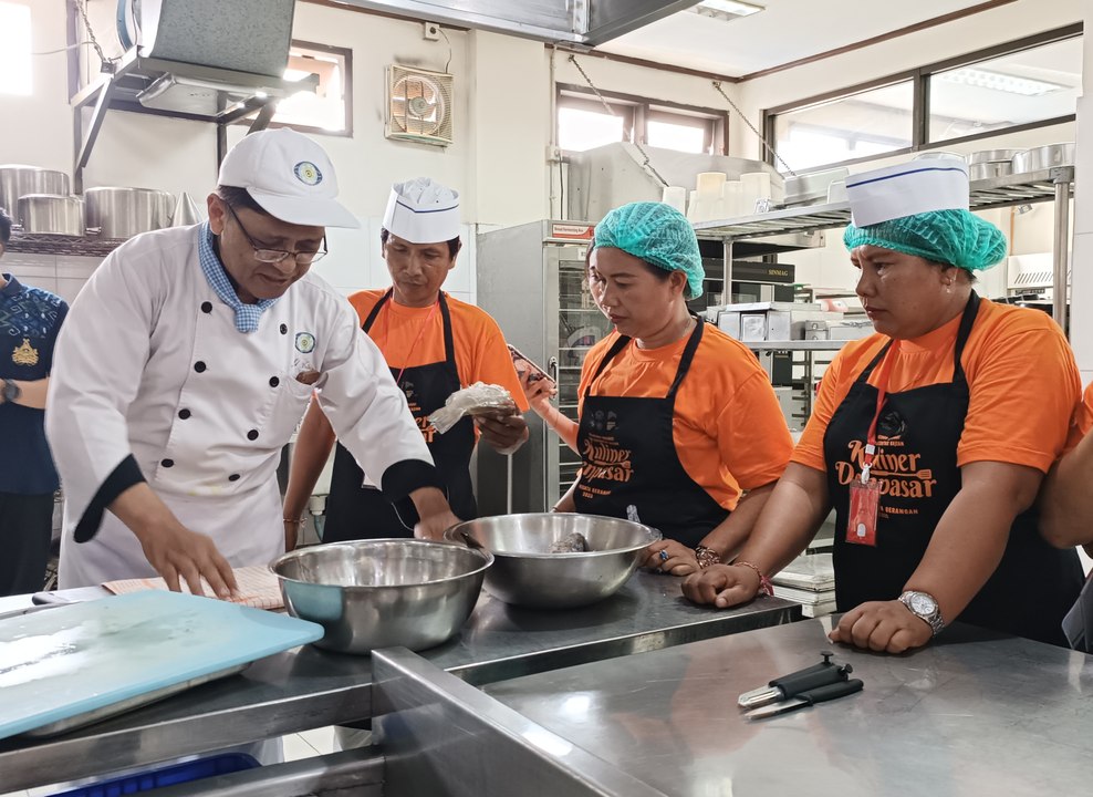200 Warga Serangan Ikut Pelatihan Memasak