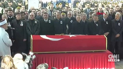 Şehit Teğmen Eril Alperen Emir toprağa verildi